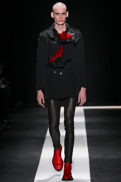Look 1